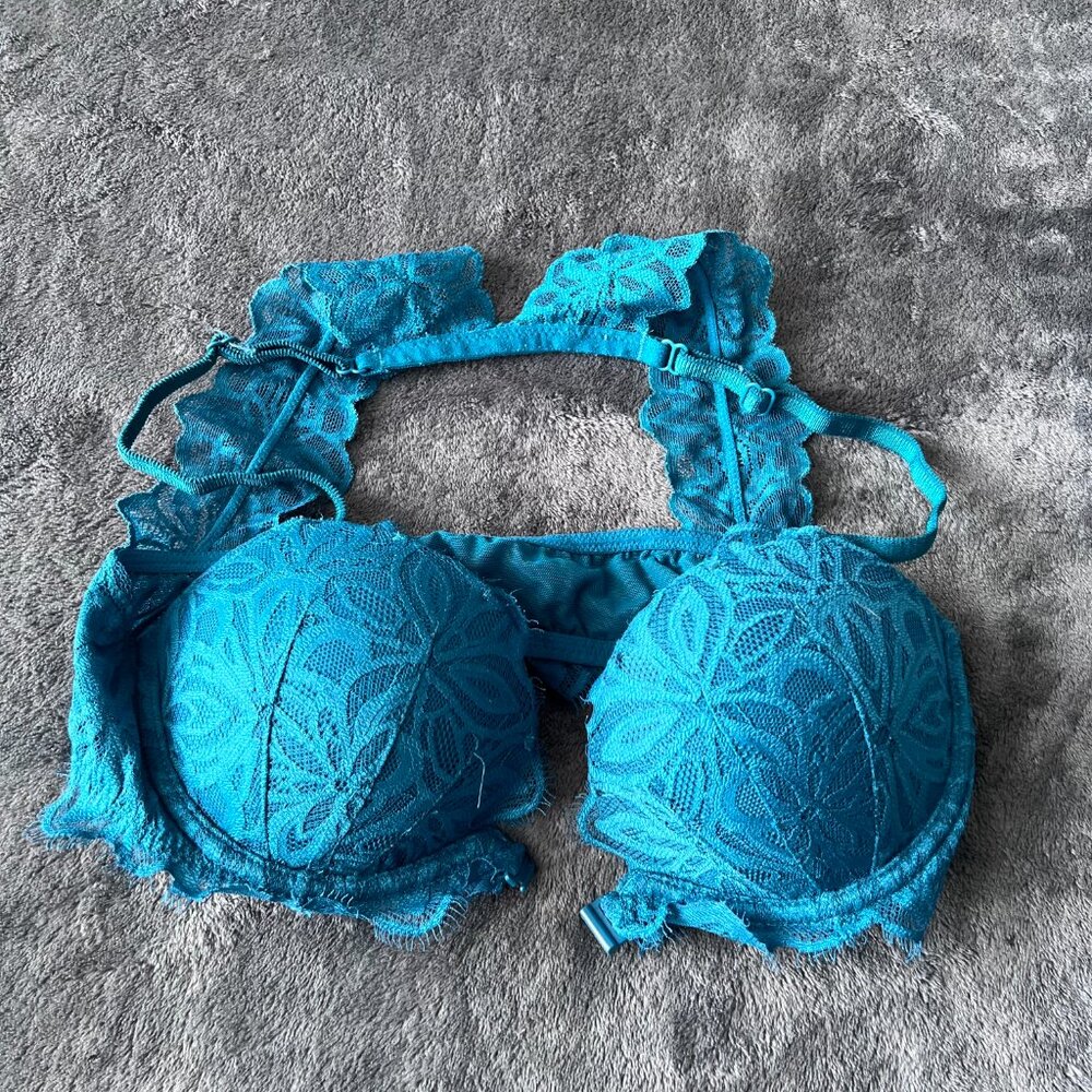 Pink by Victoria Secret Sexy‎ Tee Lightly Lined Front-Close Lace Demi Bra in 34B - Picture 4 of 5